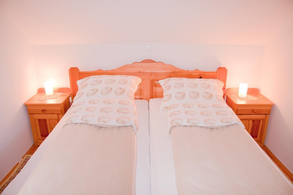 Farm Stay Bukovje Ljubno Eksteriør billede
